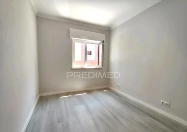 Apartamento T2 para Venda em Corroios