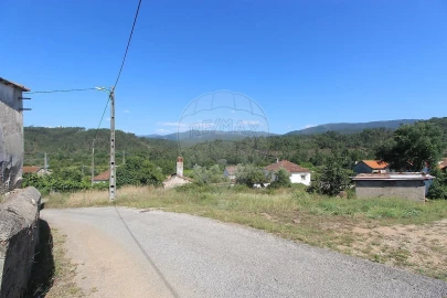 Moradia T4 para Venda em Pombeiro da Beira