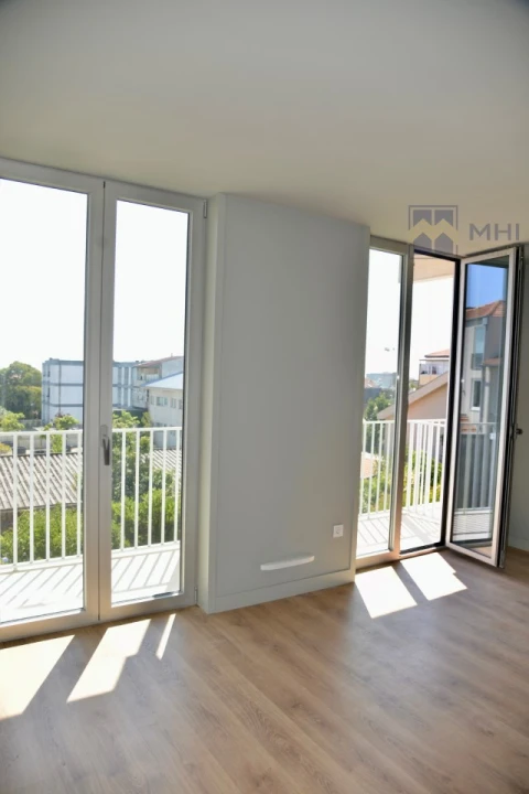 Apartamento para Venda em Cedofeita, Santo Ildefonso, Sé, Miragaia, São Nicolau e Vitória