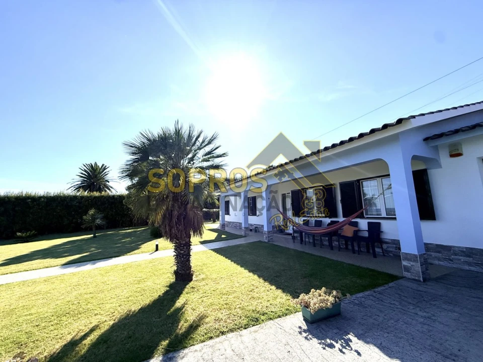Moradia T3 para Venda em São Sebastião Foto 6