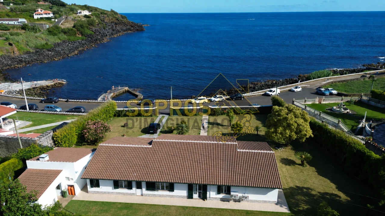 Moradia T3 para Venda em São Sebastião Foto 1