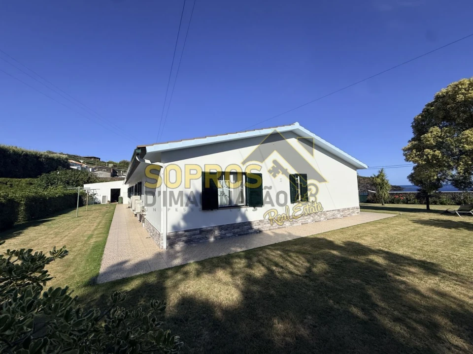 Moradia T3 para Venda em São Sebastião Foto 8