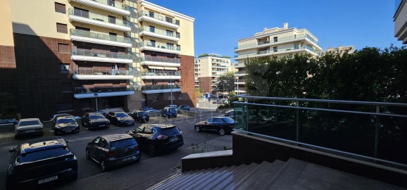 Apartamento T3 para Venda em Sacavém e Prior Velho