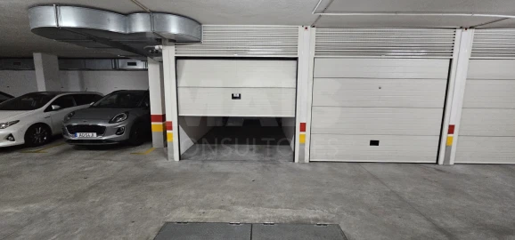 Apartamento T3 para Venda em Sacavém e Prior Velho