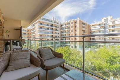 Apartamento T3 para Venda em Sacavém e Prior Velho