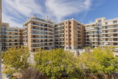 Apartamento T3 para Venda em Sacavém e Prior Velho