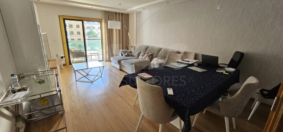Apartamento T3 para Venda em Sacavém e Prior Velho
