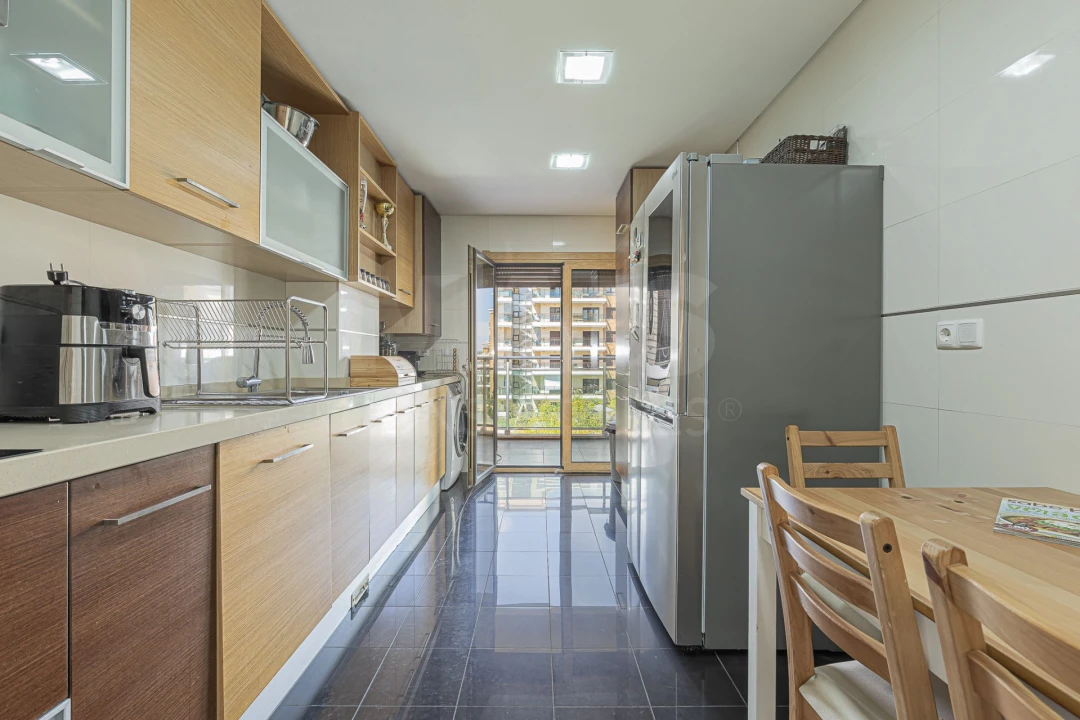 Apartamento T3 para Venda em Sacavém e Prior Velho Foto 1