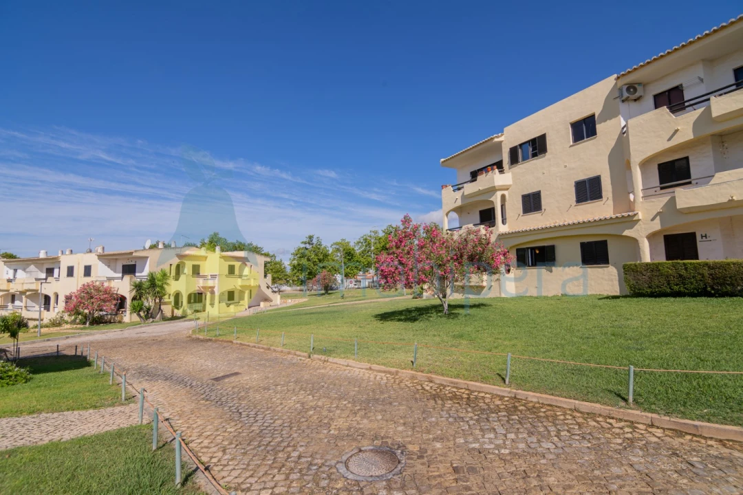 Apartamento T1 para Venda em Alvor Foto 6