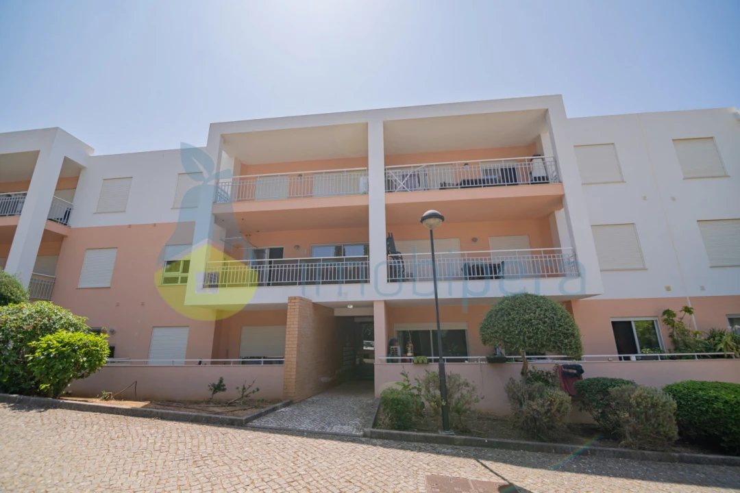 Apartamento T1 para Venda em Portimão Foto 2
