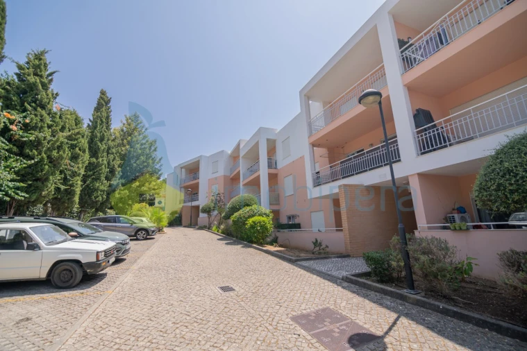 Apartamento T1 para Venda em Portimão Foto 3