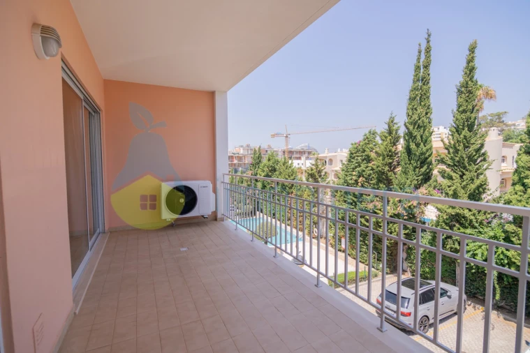 Apartamento T1 para Venda em Portimão Foto 22