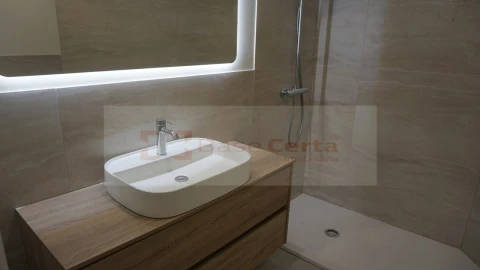 Apartamento T3 para Venda em Santa Clara