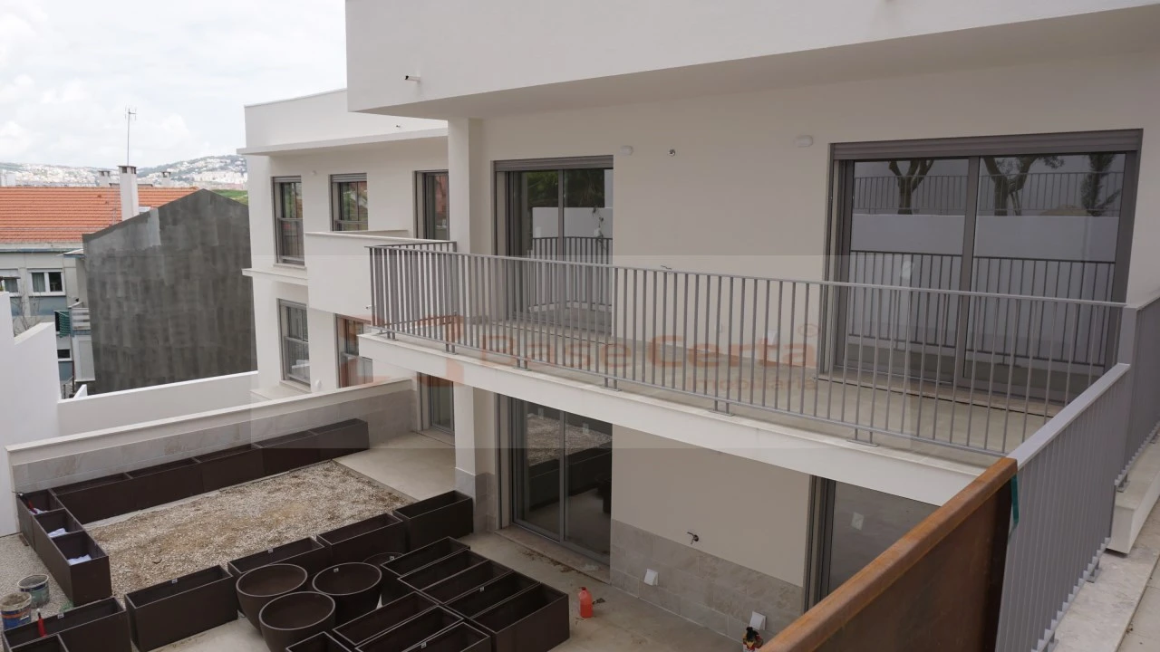 Apartamento T2 para Venda em Santa Clara Foto 19