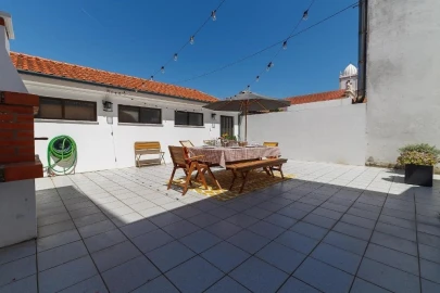 Moradia T4 para Arrendamento em Glória e Vera Cruz