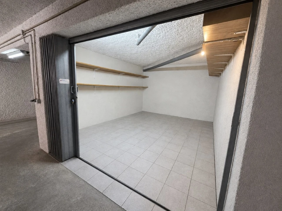 Garagem para Venda em Esgueira Foto 1