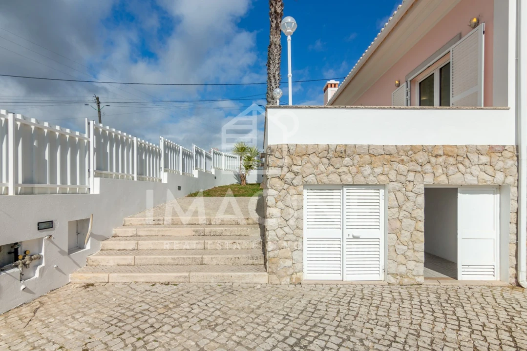 Moradia T5 para Venda em Azeitão (São Lourenço e São Simão) Foto 4