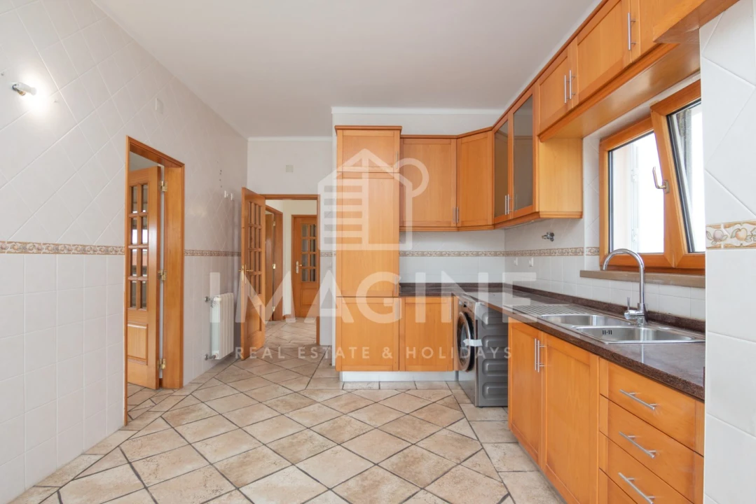 Moradia T5 para Venda em Azeitão (São Lourenço e São Simão) Foto 15
