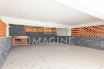 Moradia T5 para Venda em Azeitão (São Lourenço e São Simão)