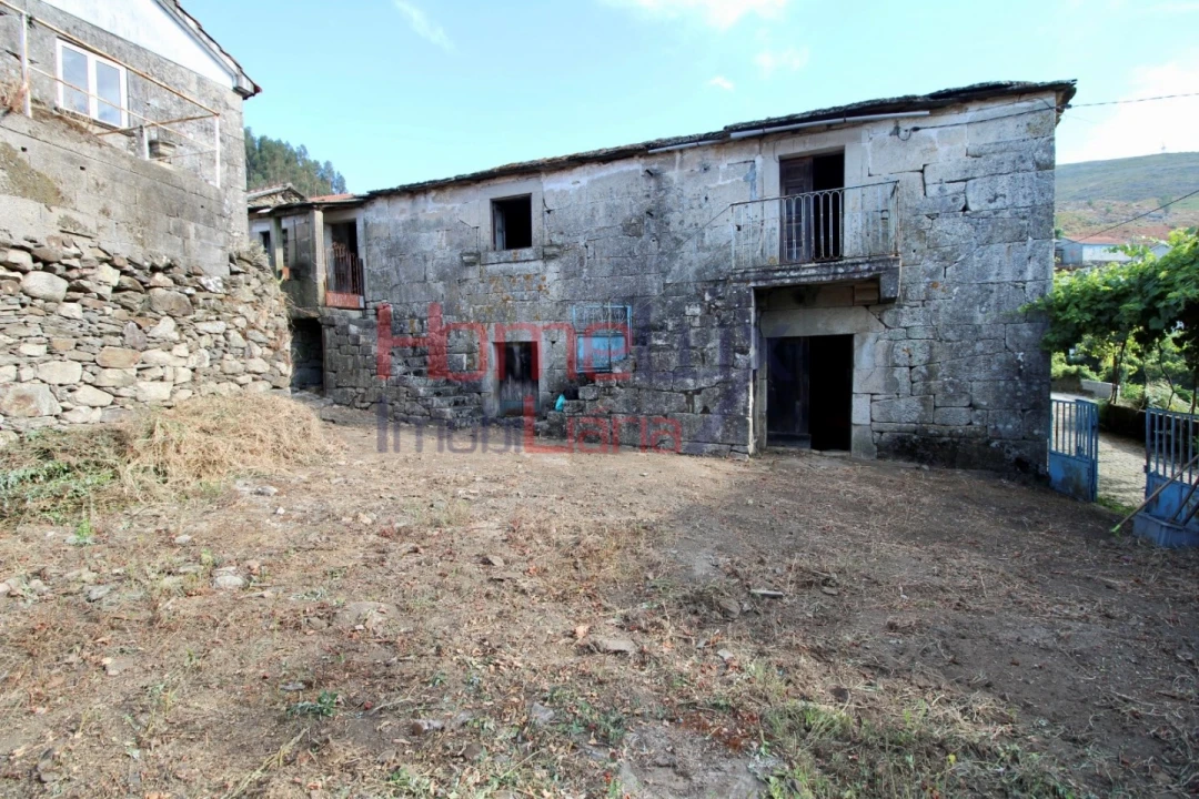 Moradia T3 para Venda em Cabril Foto 10