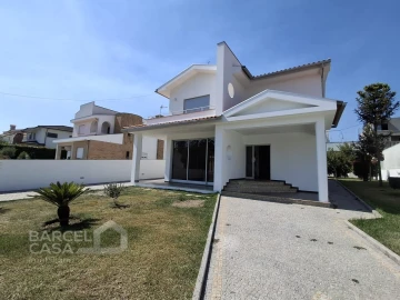 Moradia T4 para Venda em Tamel (São Verissimo)