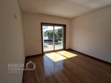 Moradia T4 para Venda em Tamel (São Verissimo)