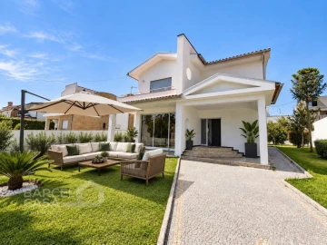 Moradia T4 para Venda em Tamel (São Verissimo)