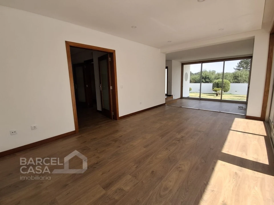 Moradia T4 para Venda em Tamel (São Verissimo) Foto 7