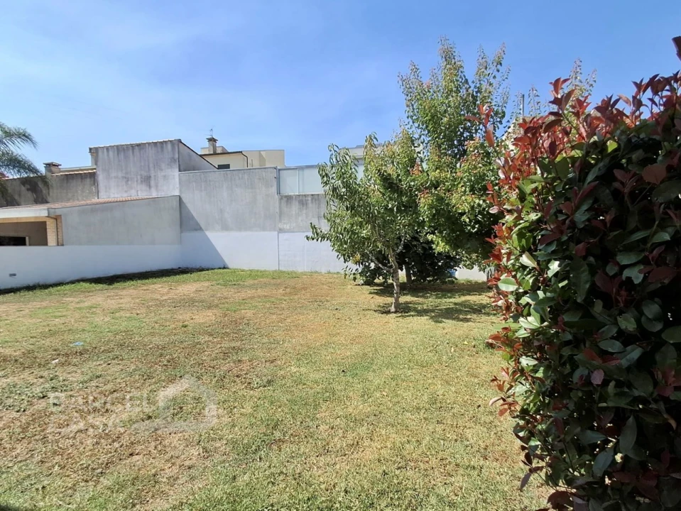 Moradia T4 para Venda em Tamel (São Verissimo) Foto 25
