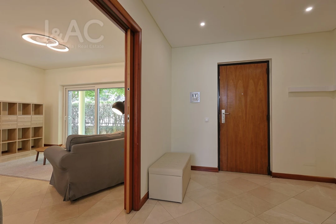 Apartamento T4 para Venda em Rio de Mouro Foto 6