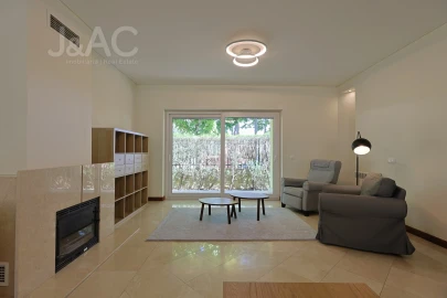 Apartamento T4 para Venda em Rio de Mouro