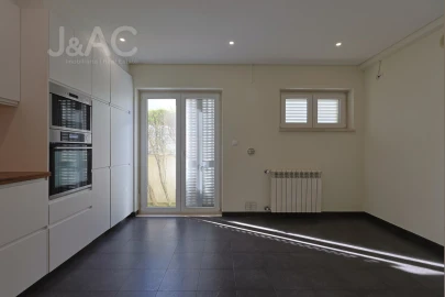 Apartamento T4 para Venda em Rio de Mouro