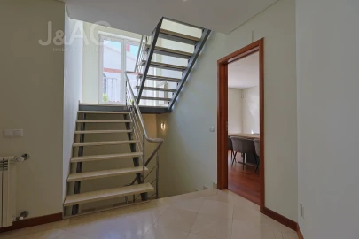 Apartamento T4 para Venda em Rio de Mouro