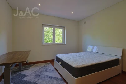 Apartamento T4 para Venda em Rio de Mouro