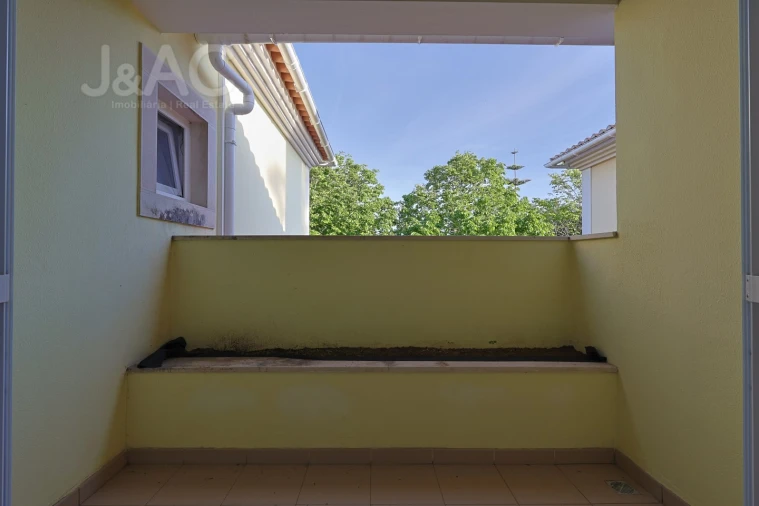 Apartamento T4 para Venda em Rio de Mouro Foto 42