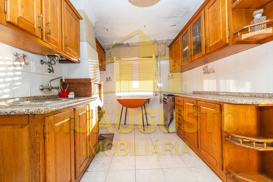 Moradia T3 para Venda em Casal de Cinza Foto 9
