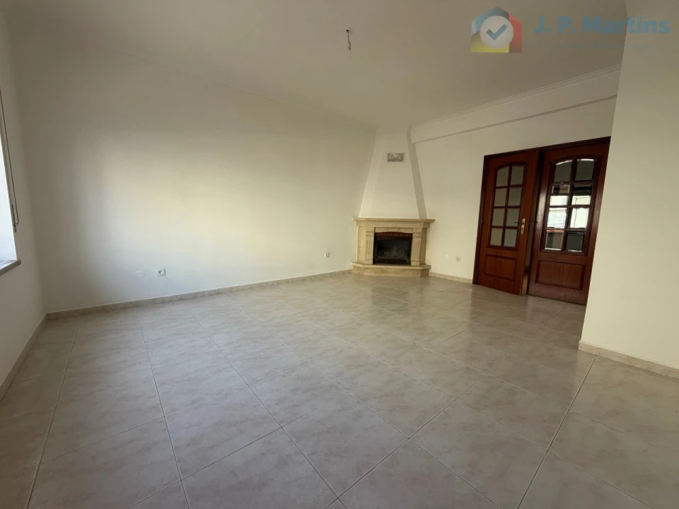 Apartamento T2 para Venda em Moita Foto 3