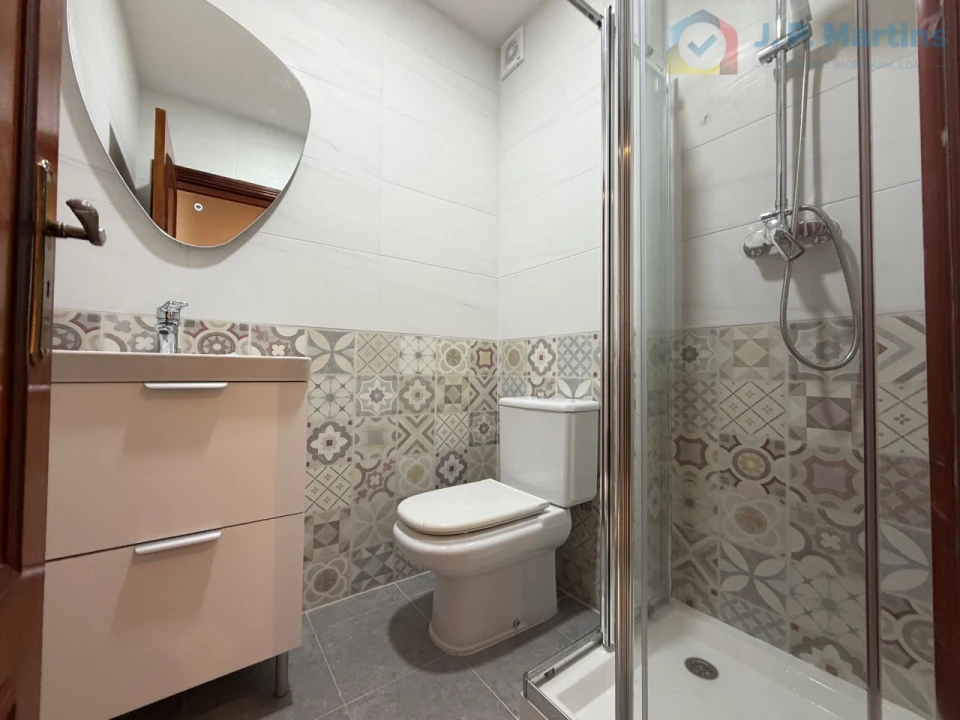 Apartamento T2 para Venda em Moita Foto 8