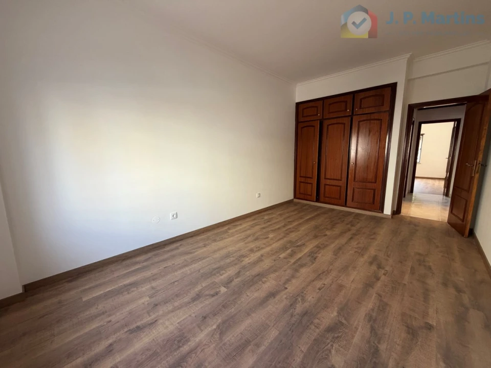 Apartamento T2 para Venda em Moita Foto 11