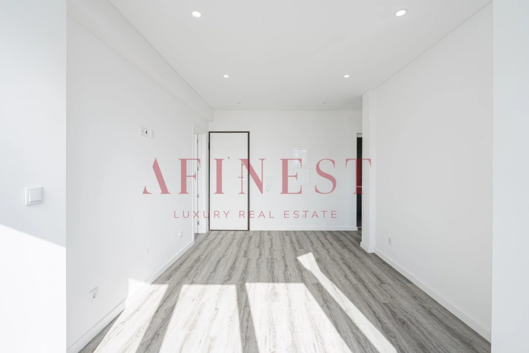 Apartamento T2 para Arrendamento em Massamá e Monte Abraão Foto 11