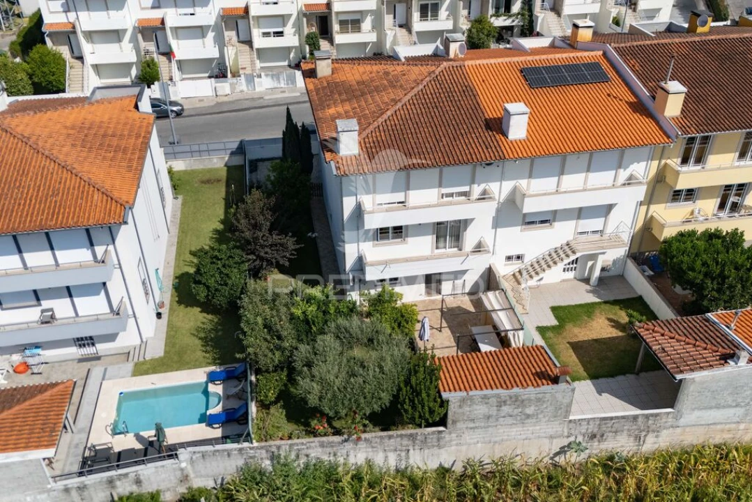 Moradia T3 para Venda em Amares e Figueiredo Foto 2