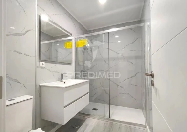 Apartamento T2 para Venda em Corroios