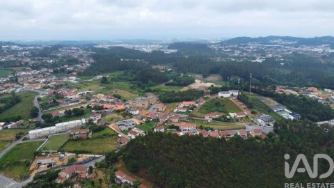 Terreno para Venda em Sandim, Olival, Lever e Crestuma