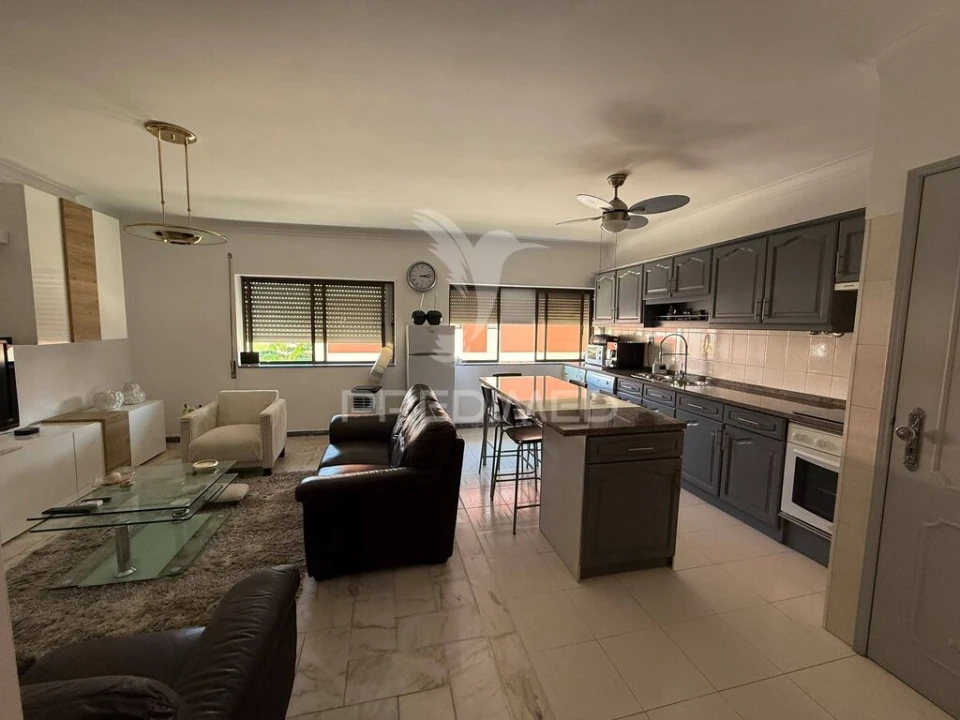 Apartamento T3 para Venda em Gaio-Rosário e Sarilhos Pequenos Foto 5