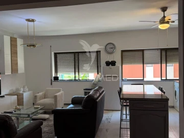 Apartamento T3 para Venda em Gaio-Rosário e Sarilhos Pequenos