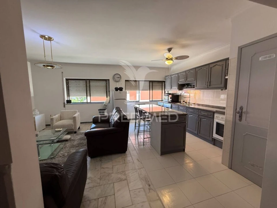 Apartamento T3 para Venda em Gaio-Rosário e Sarilhos Pequenos Foto 3