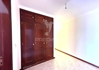 Apartamento T2 para Venda em Algueirão-Mem Martins
