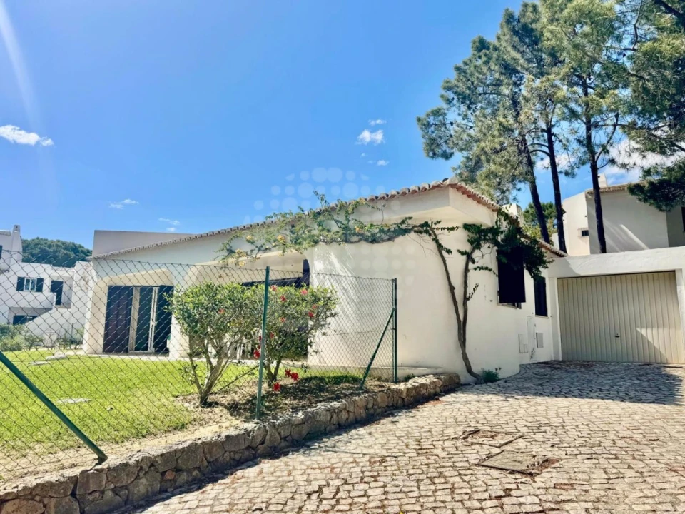 Moradia T3 para Venda em Albufeira e Olhos de Água Foto 2