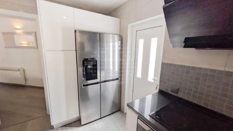 Moradia T3 para Venda em Albufeira e Olhos de Água