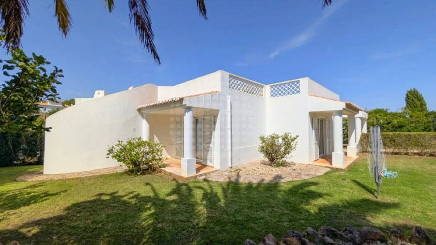 Moradia T3 para Venda em Albufeira e Olhos de Água Foto 31
